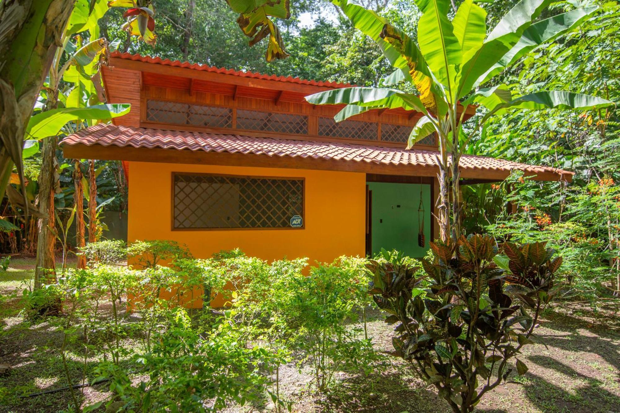 Villa Pina Dorada Dependencia Del Hotel Casa Merlin Puerto Viejo de Talamanca Экстерьер фото