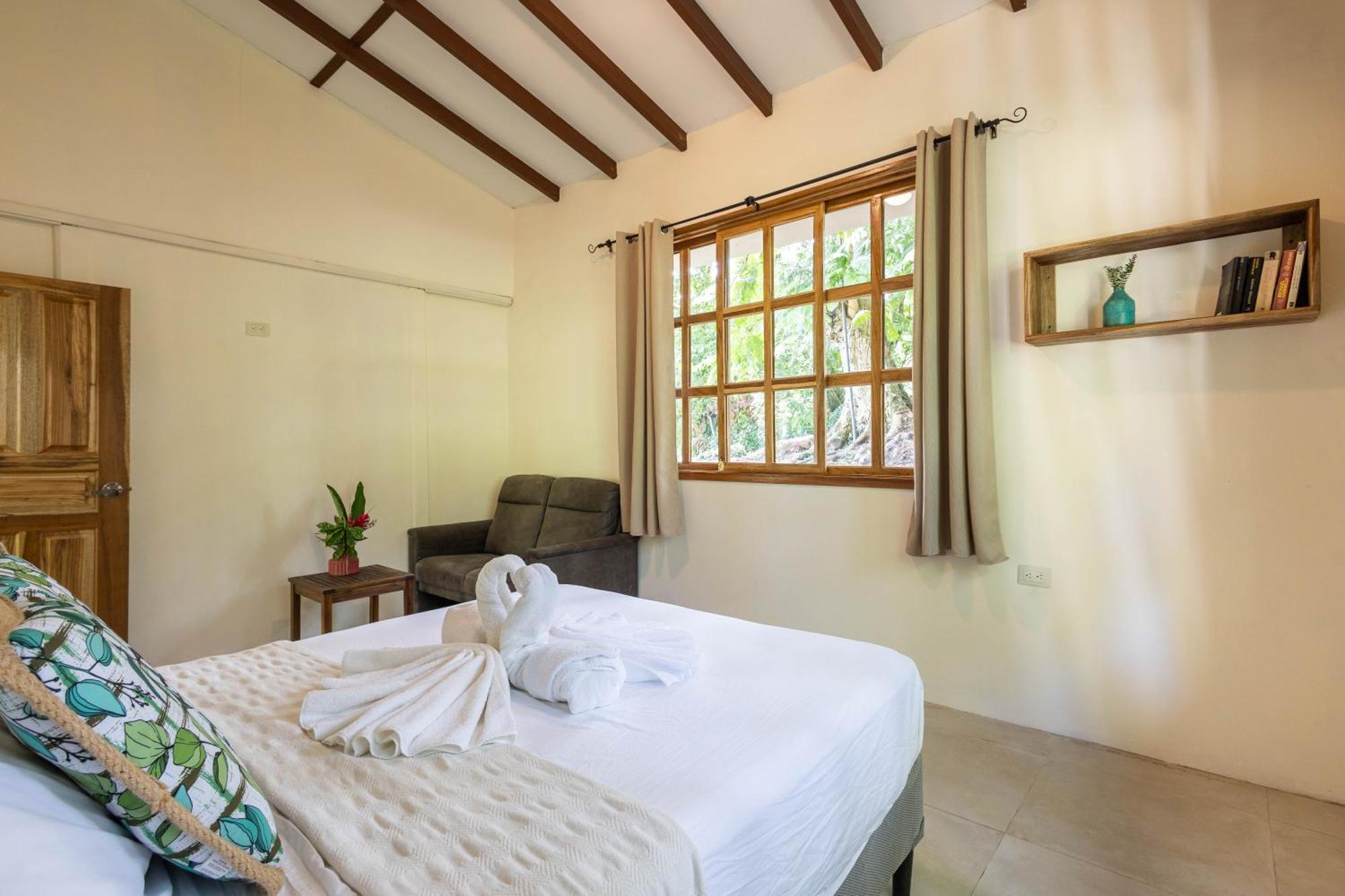 Villa Pina Dorada Dependencia Del Hotel Casa Merlin Puerto Viejo de Talamanca Экстерьер фото