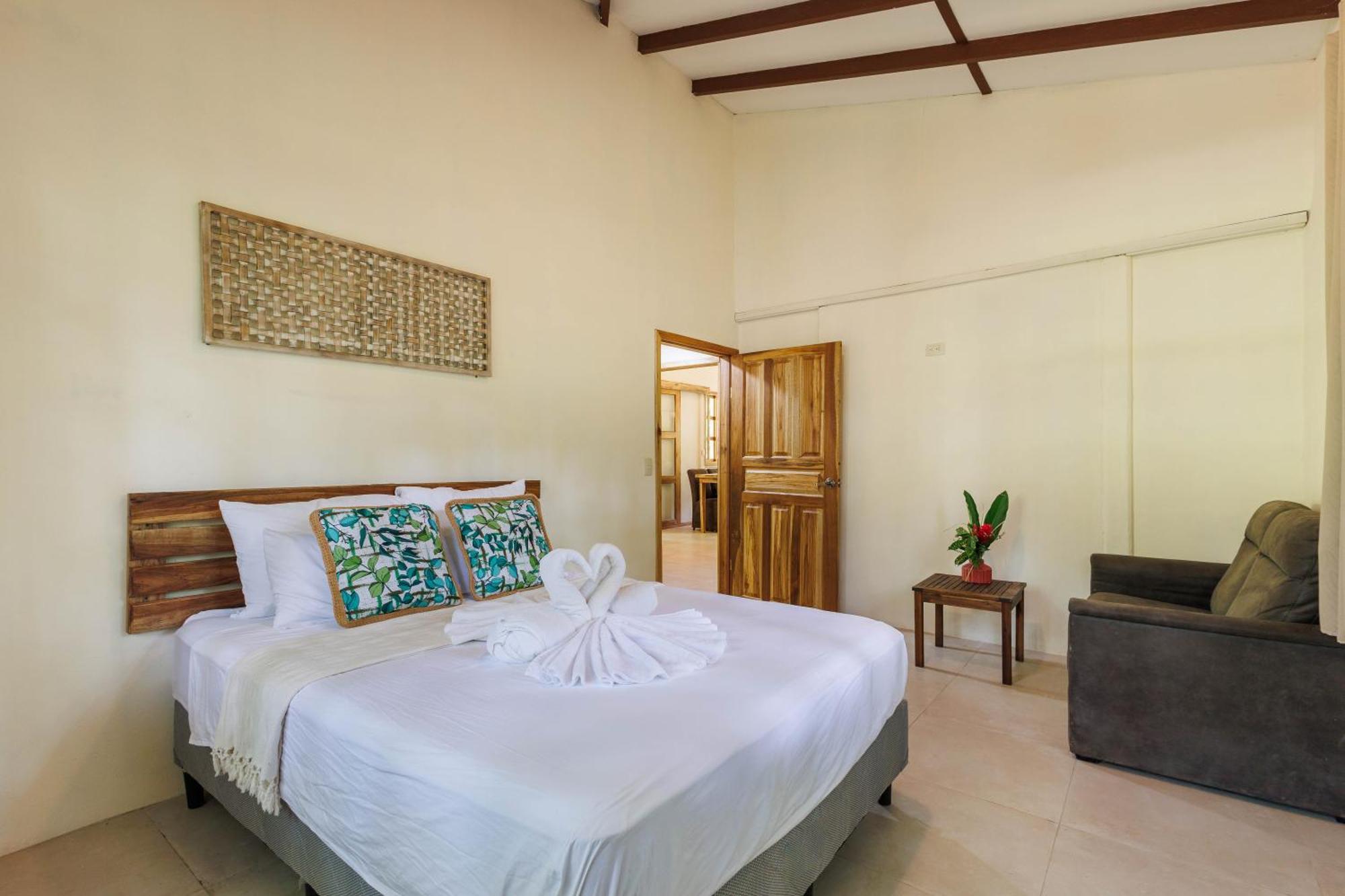 Villa Pina Dorada Dependencia Del Hotel Casa Merlin Puerto Viejo de Talamanca Экстерьер фото