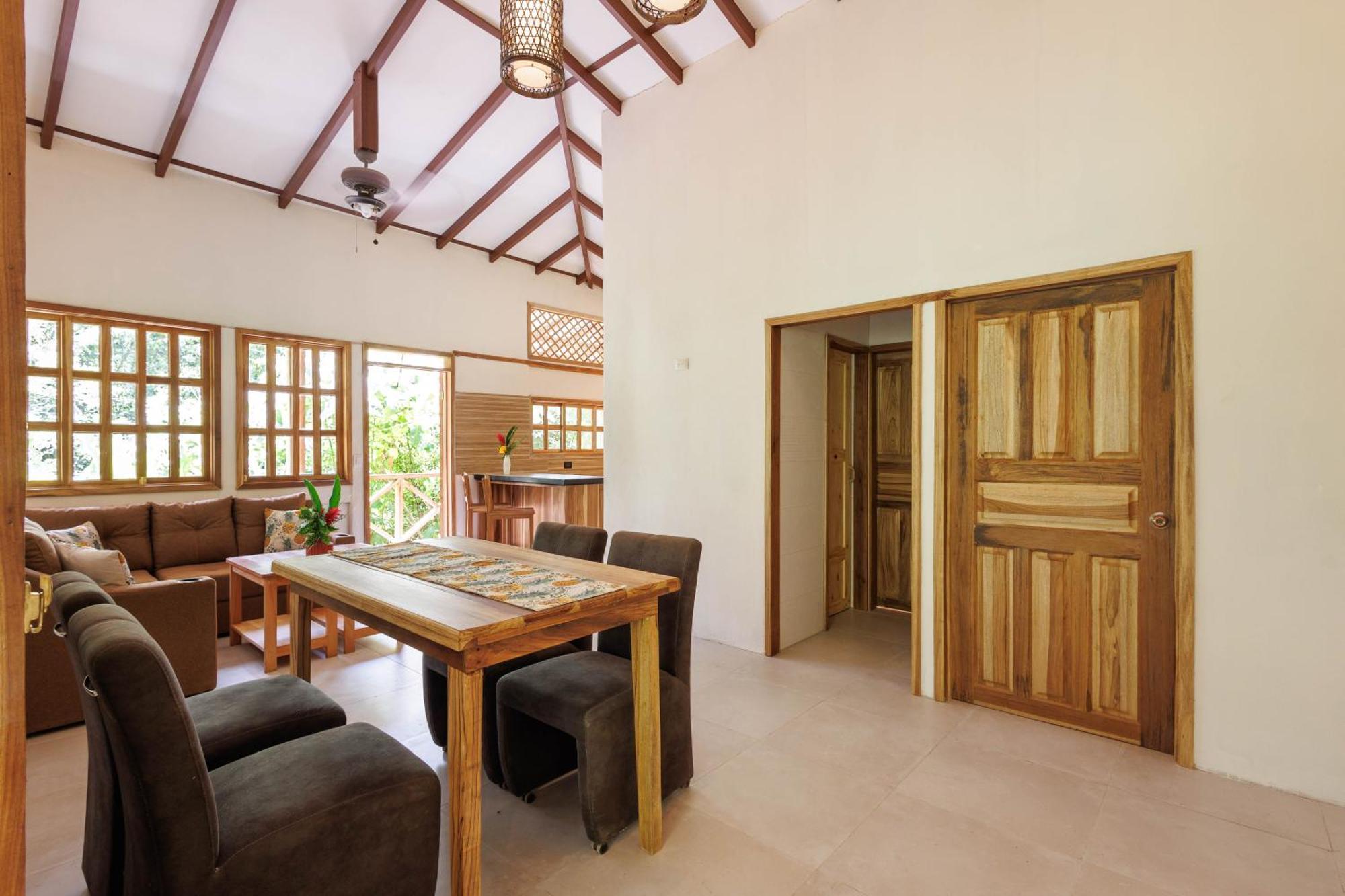 Villa Pina Dorada Dependencia Del Hotel Casa Merlin Puerto Viejo de Talamanca Экстерьер фото