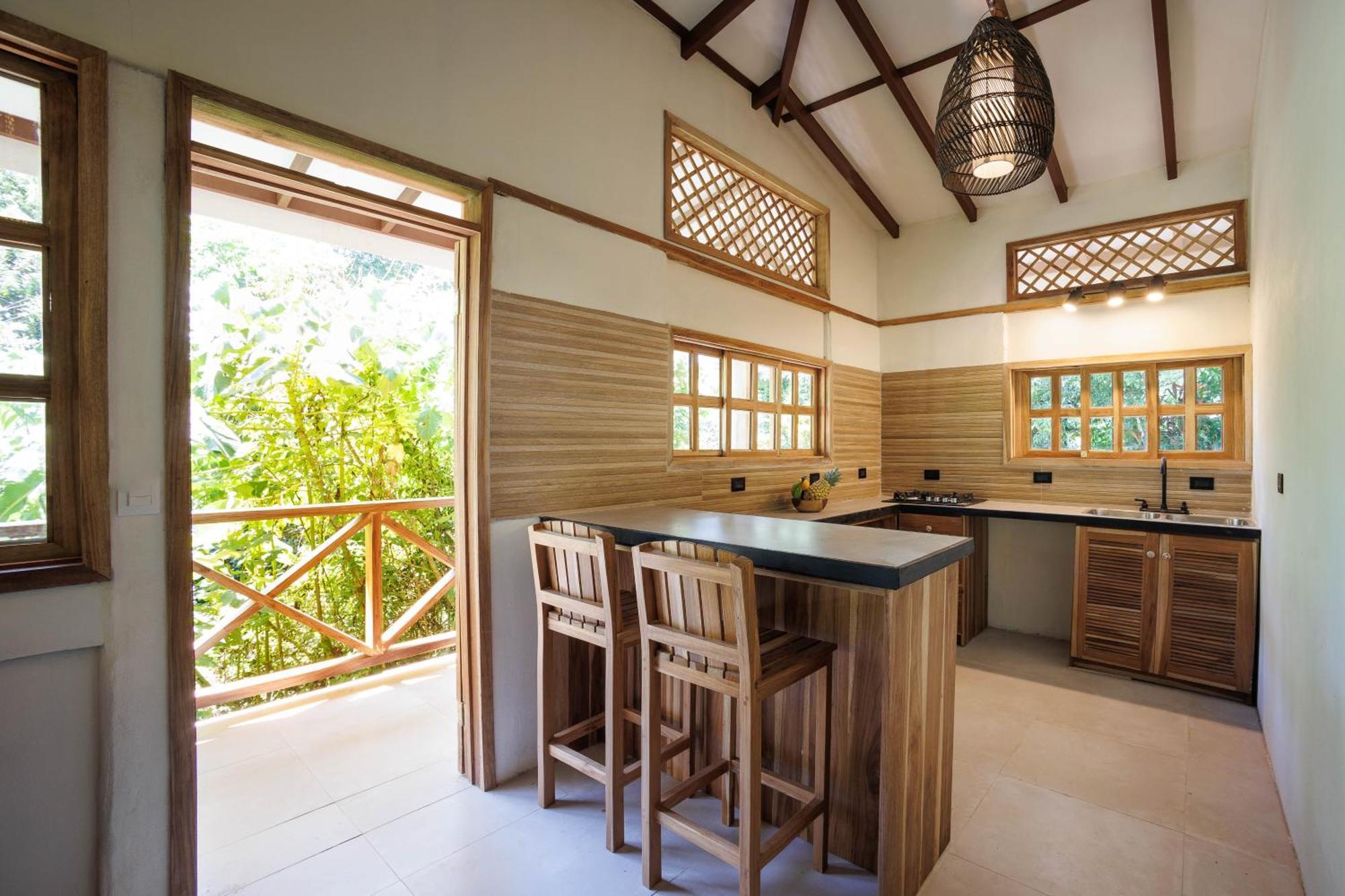 Villa Pina Dorada Dependencia Del Hotel Casa Merlin Puerto Viejo de Talamanca Экстерьер фото